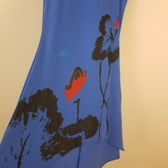 Eye-Catching Unique Blue w/Bold Print Dress - Picture 4 of 5